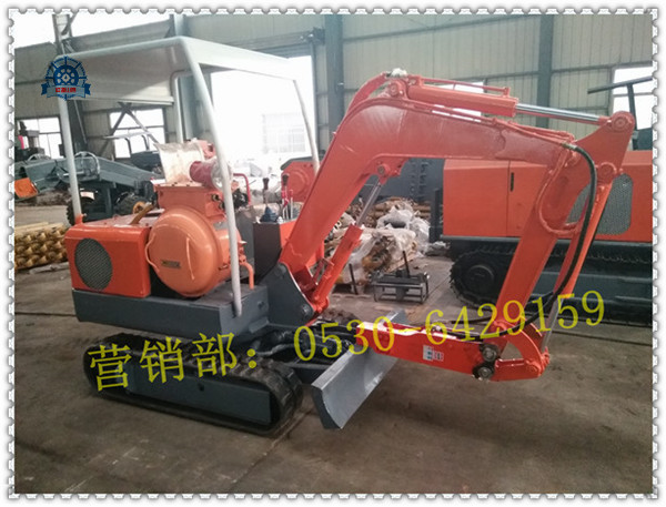 破挖一體機(jī)破碎錘易損部件的更換與維護(hù)